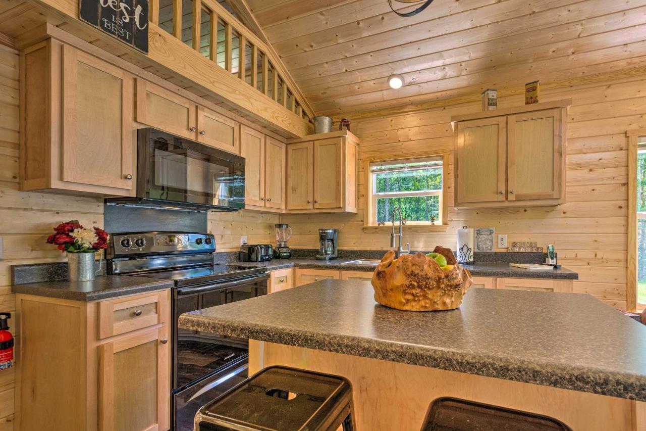 Quaint Mtn Cabin Tiny Living Near Big Adventure Brevard Extérieur photo