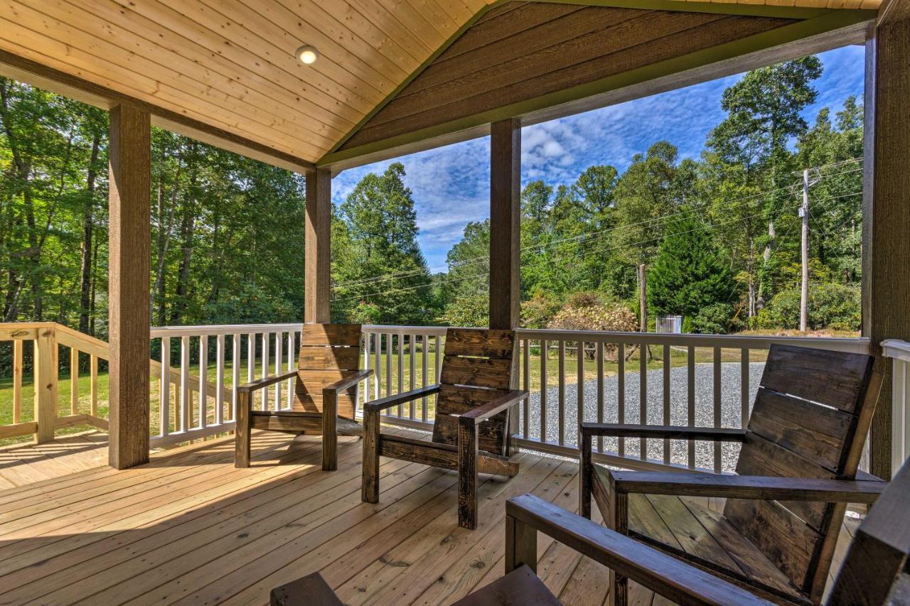 Quaint Mtn Cabin Tiny Living Near Big Adventure Brevard Extérieur photo