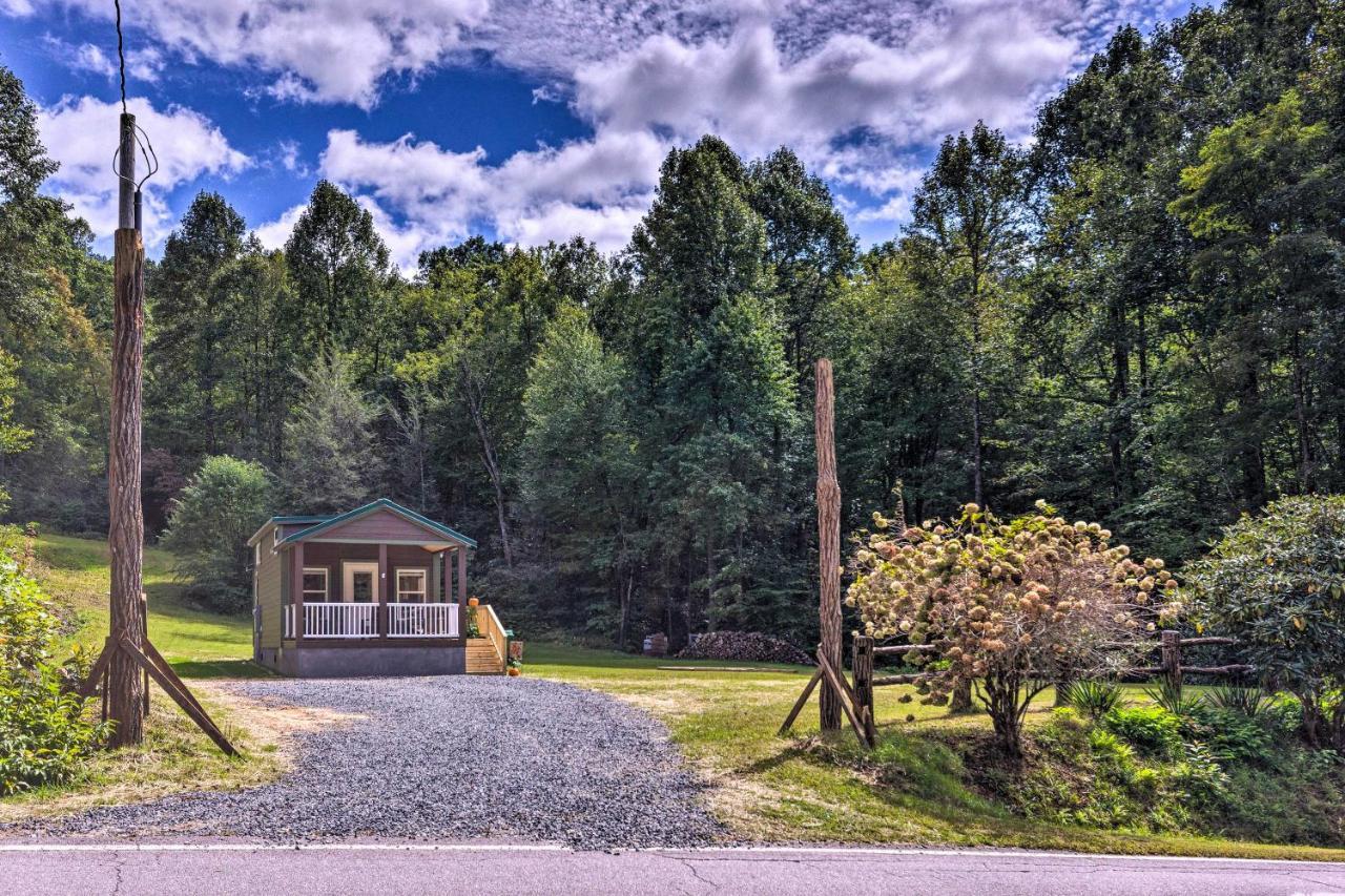 Quaint Mtn Cabin Tiny Living Near Big Adventure Brevard Extérieur photo